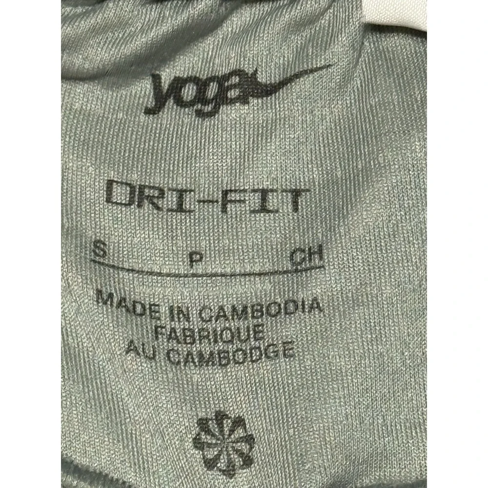 Vintage Nike Yoga Dri-FIT Unlined Shorts Men's Small Green 7